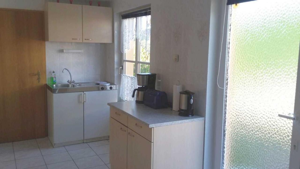 Rügen-Fewo 24 Thesenvitz Zimmer foto